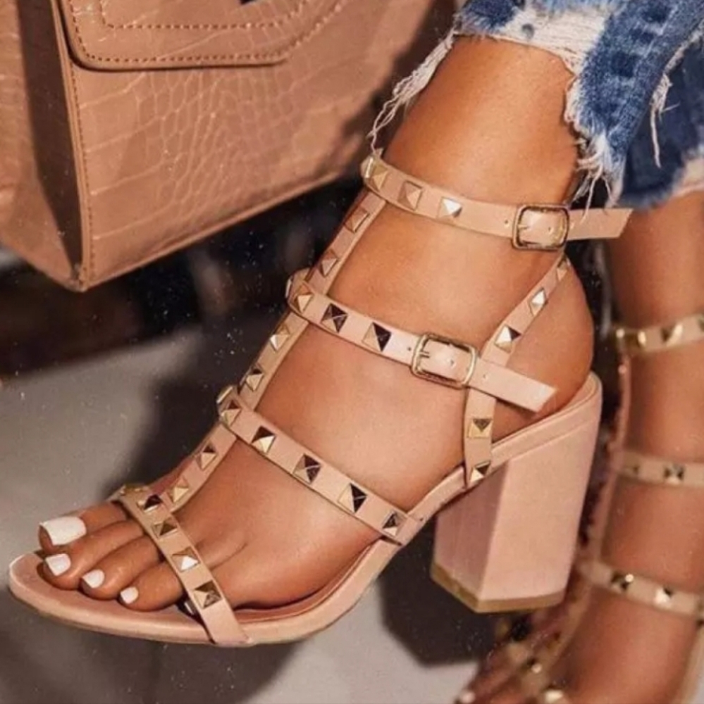 Belle Lilly size 37 (7) Apricot sandals